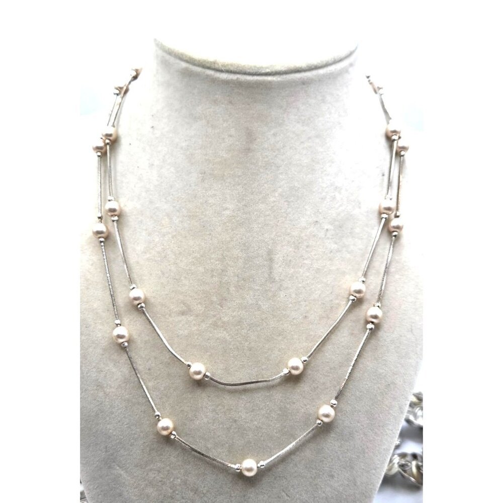 Silver Tone Chain With Floating Pearl Accents